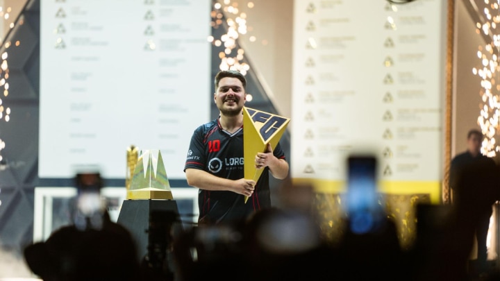 RVPLegend remporte le titre de champion du monde FC Pro 2026